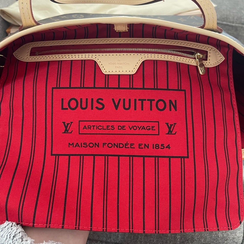 AUTHENTIC BRAND NEW Louis Vuitton Neverful MM and pouch - Picture 16 of 16